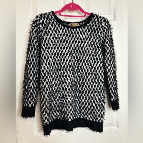 Katsumi Houndstooth Eyelash Fuzzy Sweater S - Picture 1 of 7